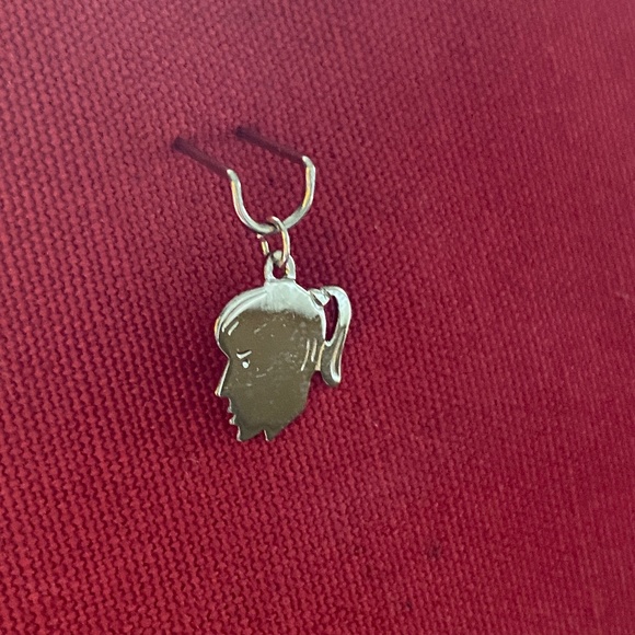 VTG I Paye & Baker I Sterling Silver I Girl Silhouette Profile Small Flat Charm - Picture 10 of 15